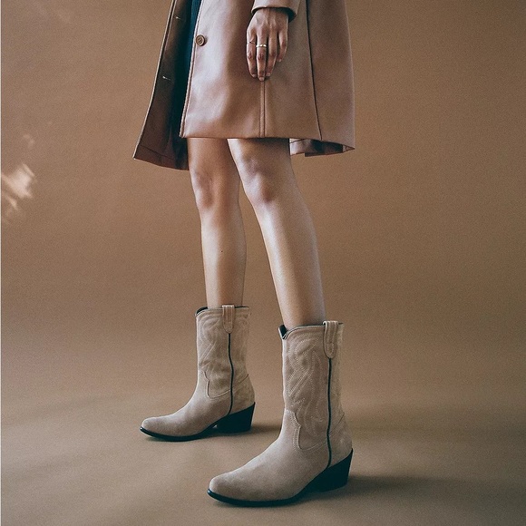 URBAN OUTFITTERS UO Leena Cowboy Boot Chocolate SIZE US 7/EURO 38 - Picture 3 of 10